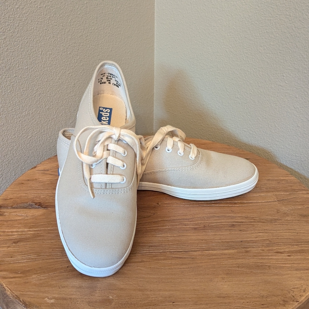 Women's Keds 7.5